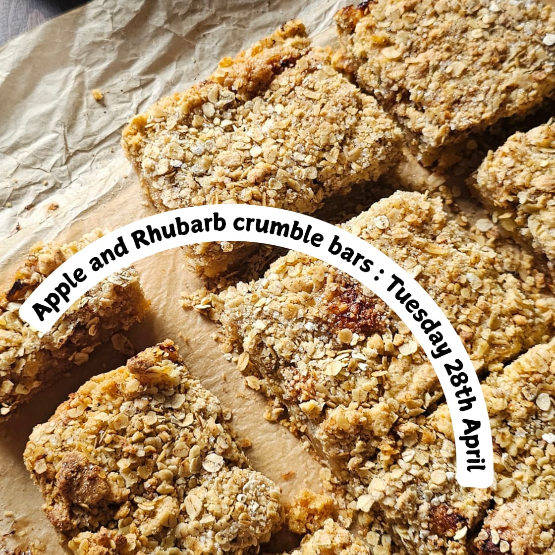 Apple & Rhubarb Crumble Bars 
